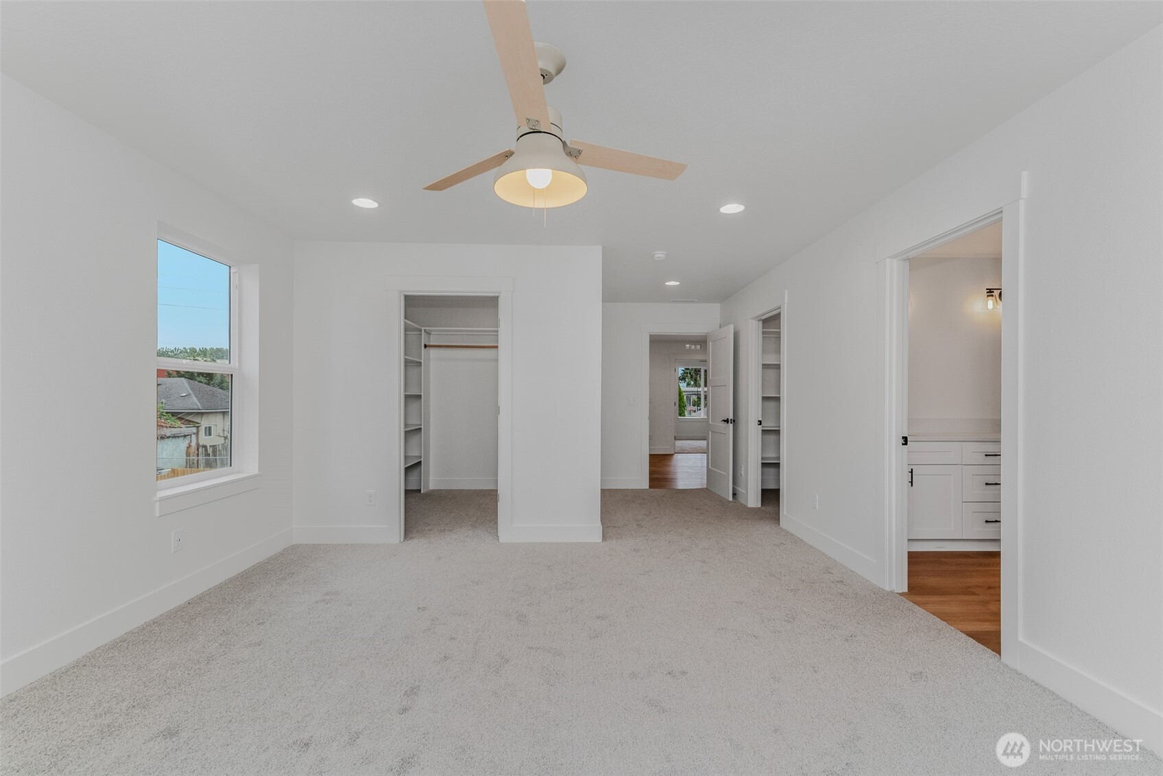 1209 S 6th Avenue , Kelso, WA 98626