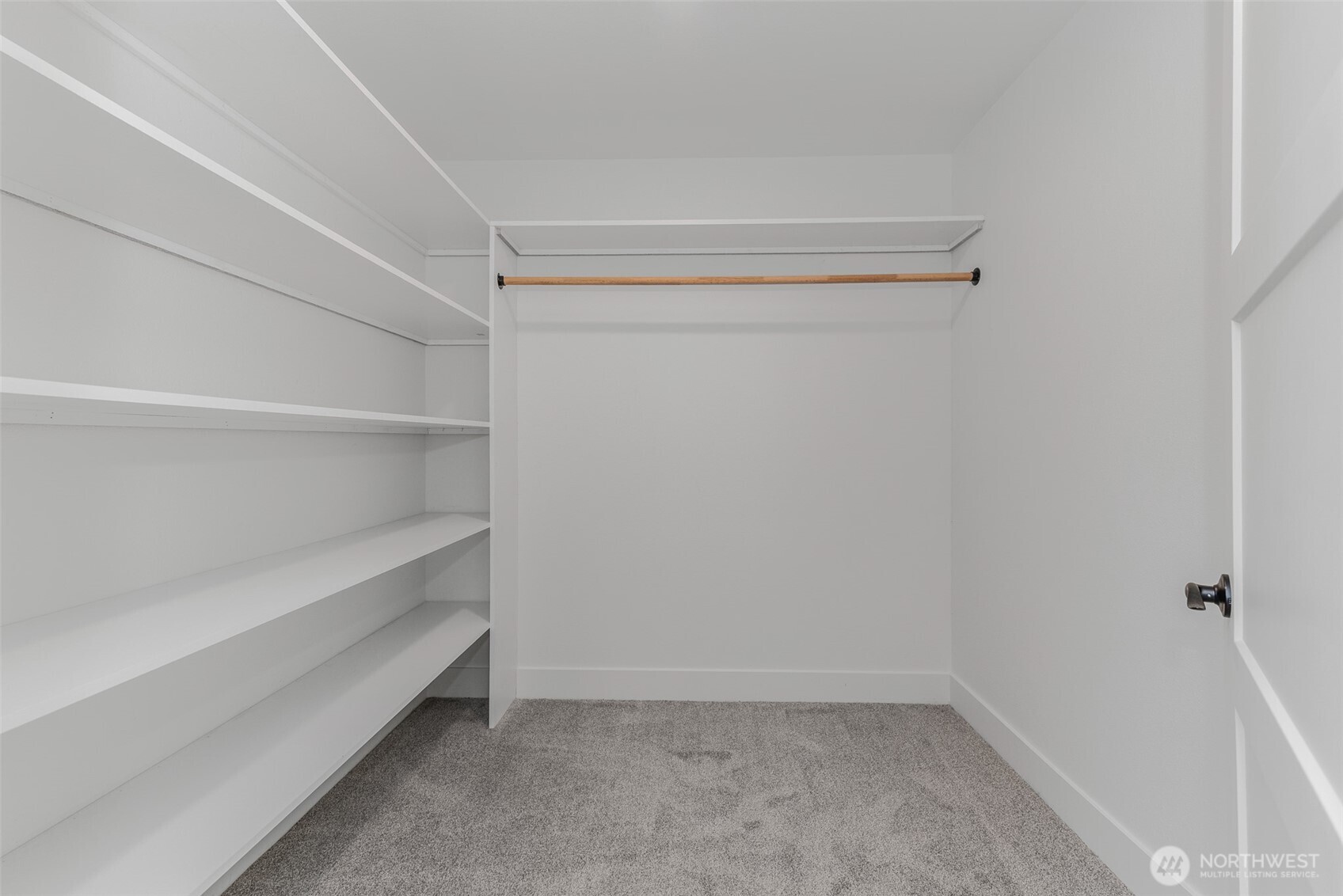 1209 S 6th Avenue , Kelso, WA 98626