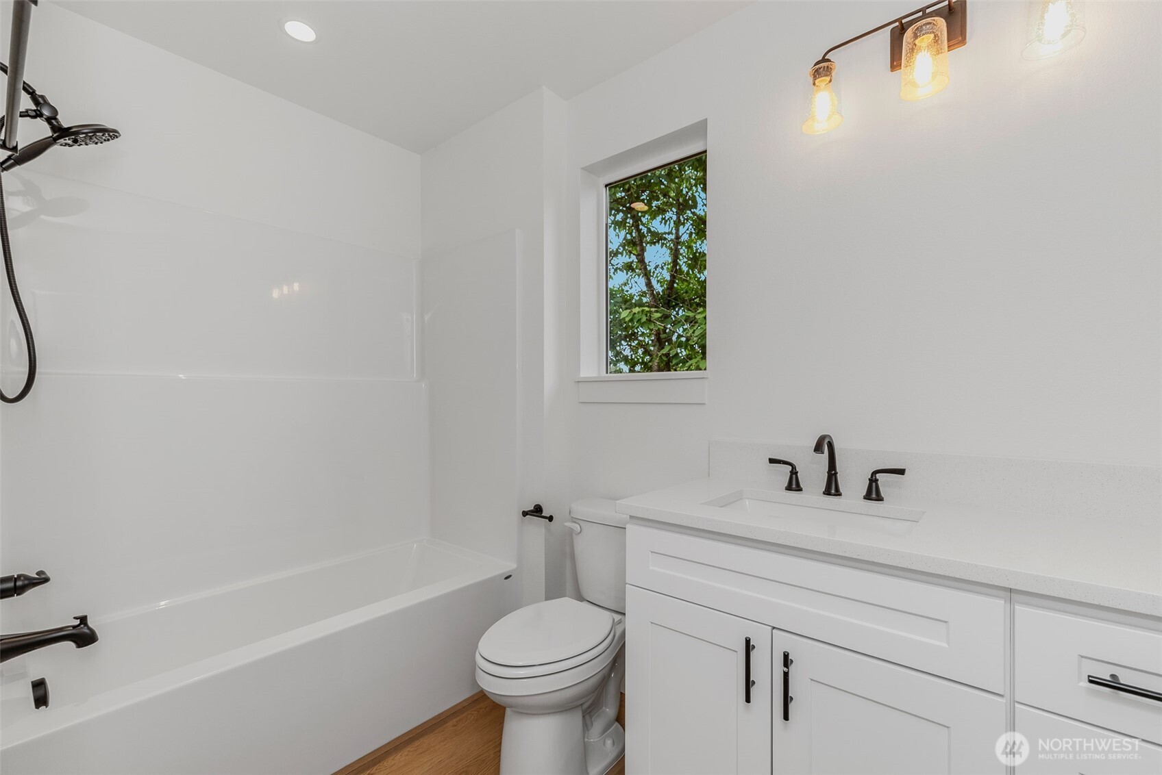 1209 S 6th Avenue , Kelso, WA 98626