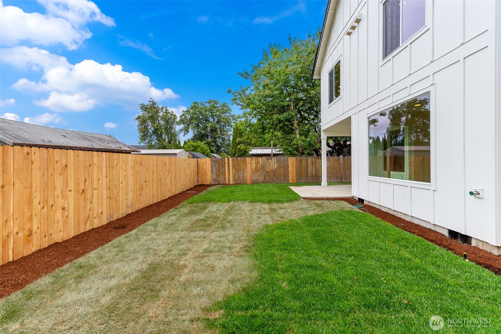 1209 S 6th Avenue , Kelso, WA 98626