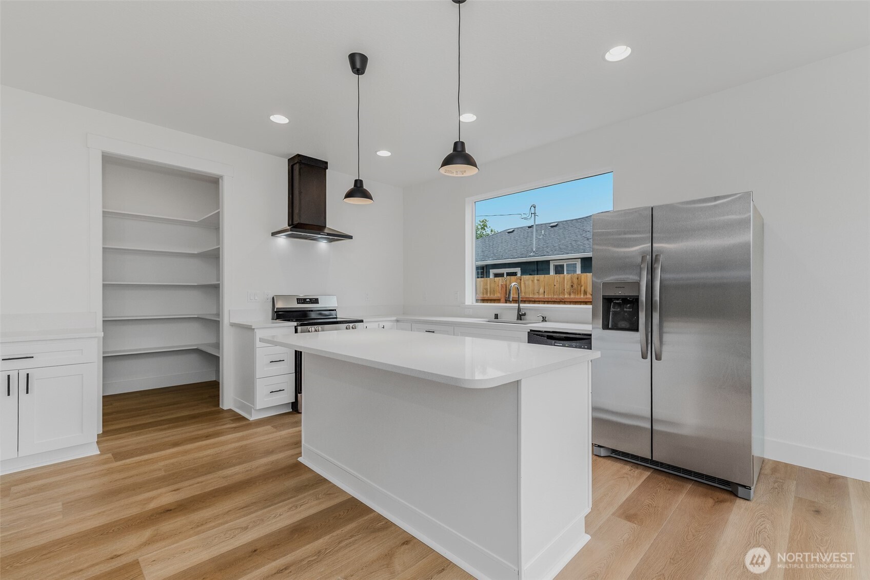 1209 S 6th Avenue , Kelso, WA 98626