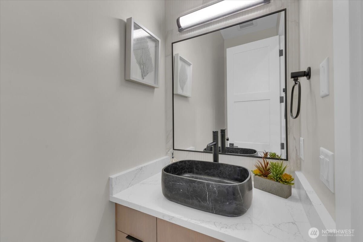 4025 NE 172nd Avenue , Redmond, WA 98052