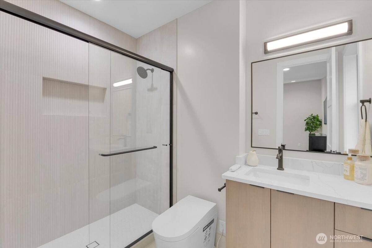 4025 NE 172nd Avenue , Redmond, WA 98052