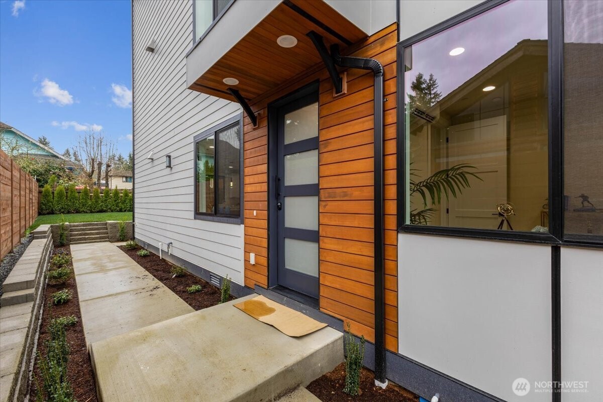 4025 NE 172nd Avenue , Redmond, WA 98052