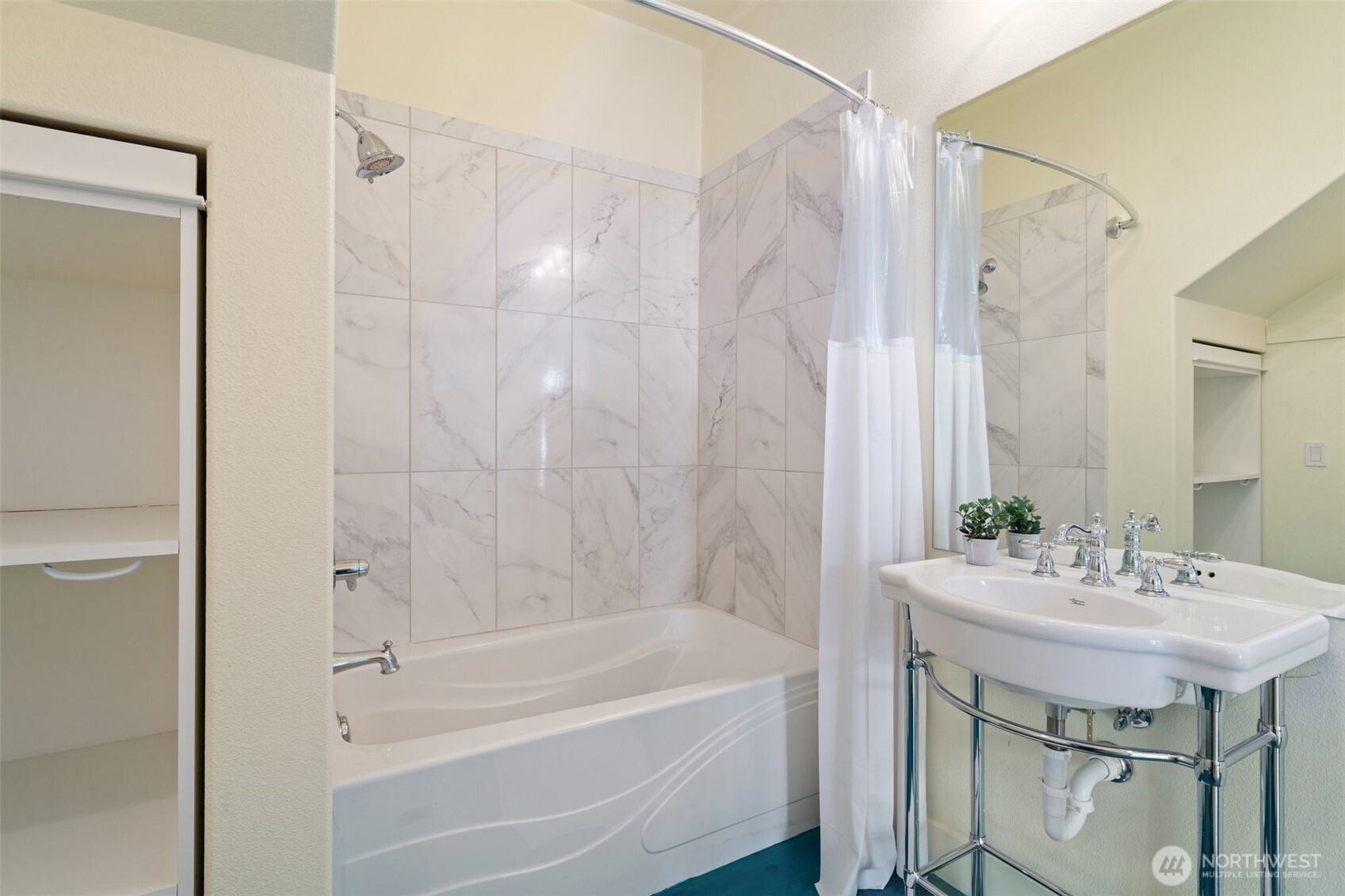 13320 E State Route 106 , Belfair, WA 98528