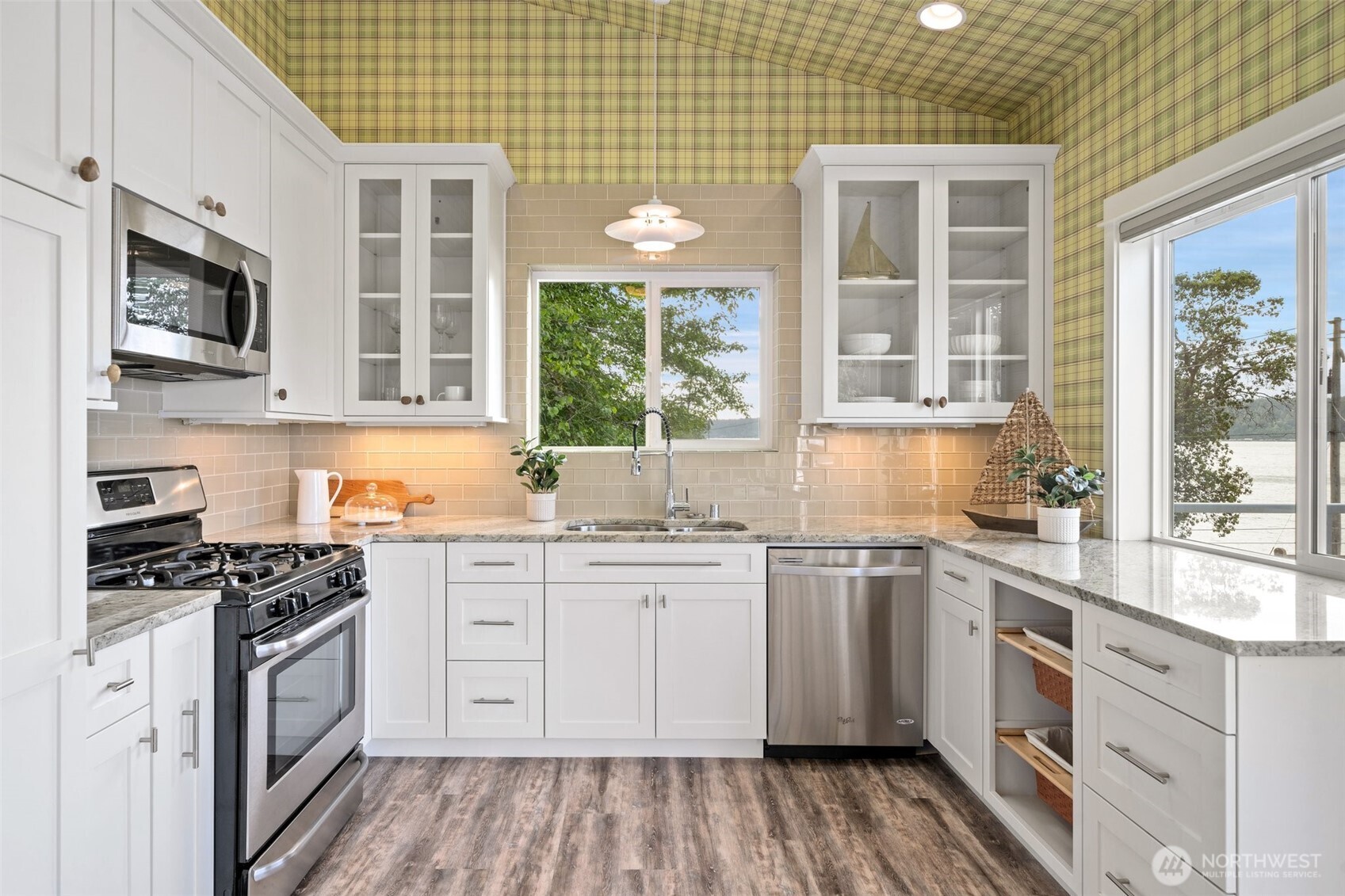 13320 E State Route 106 , Belfair, WA 98528