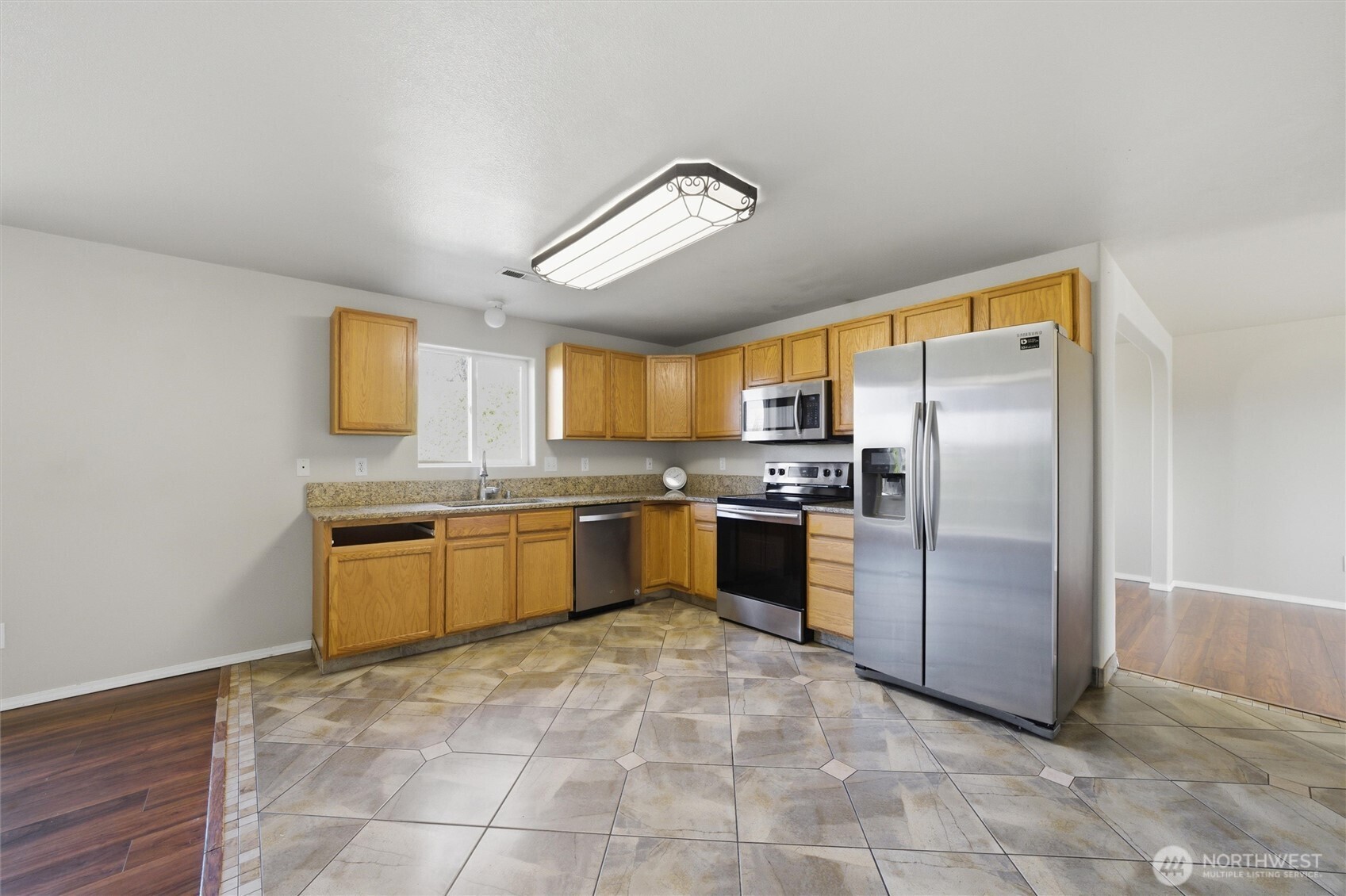 1705 SE Market Street , College Place, WA 99324