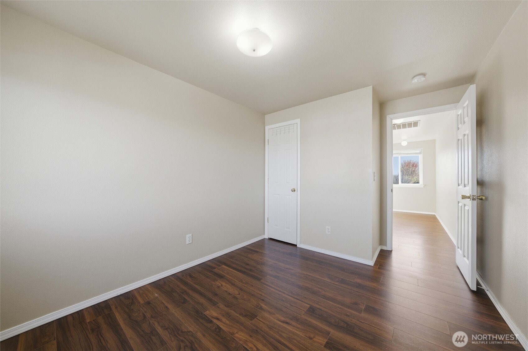 1705 SE Market Street , College Place, WA 99324