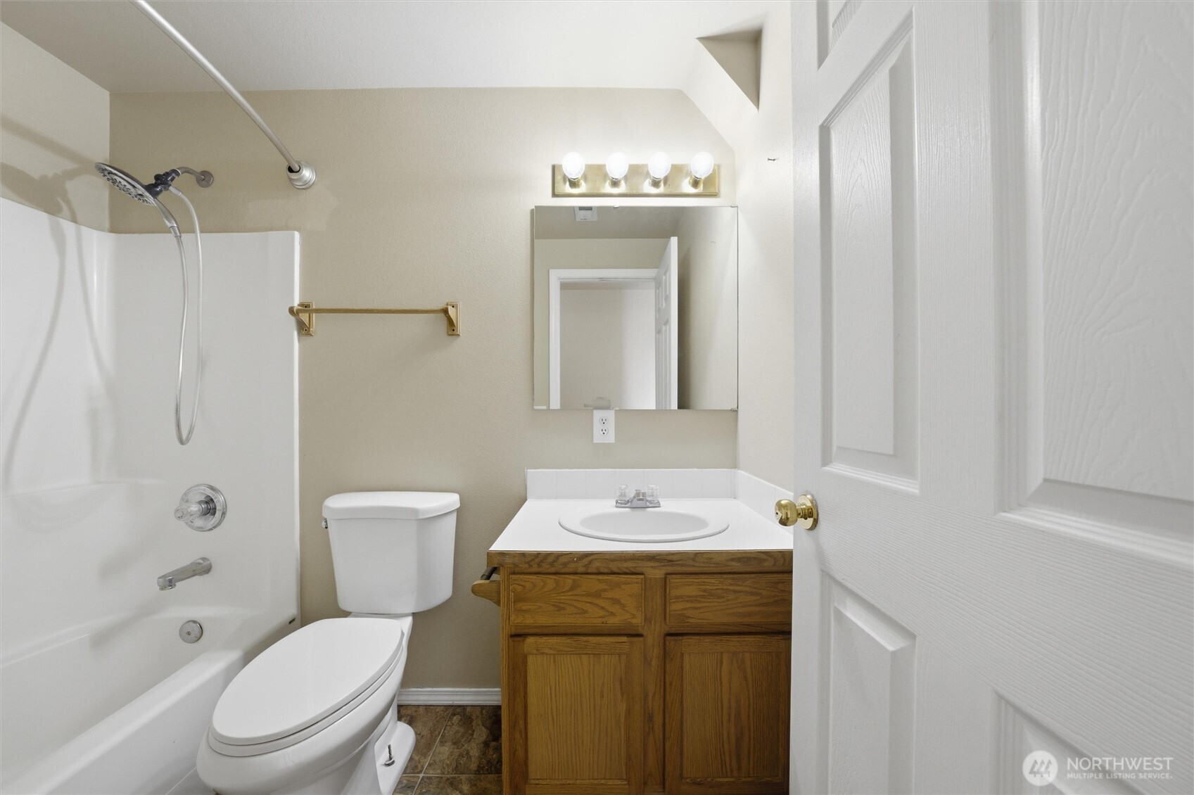 1705 SE Market Street , College Place, WA 99324