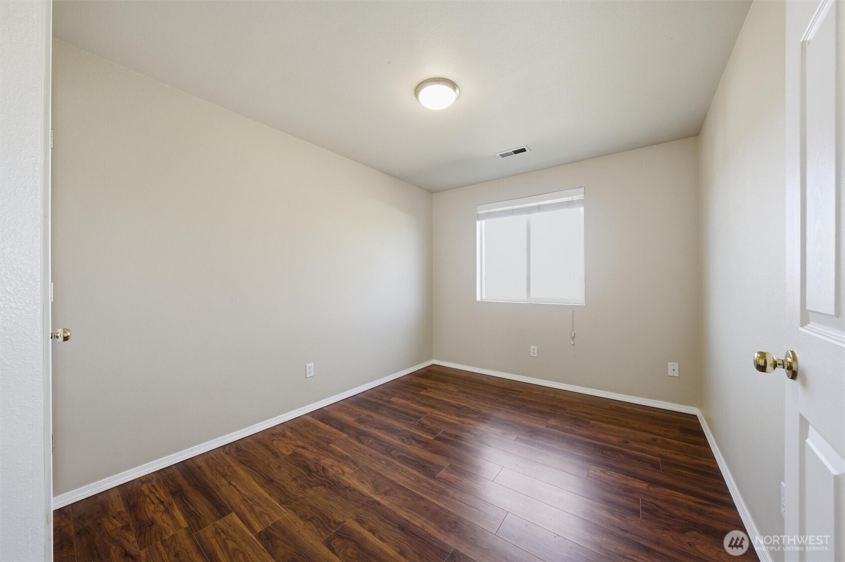 1705 SE Market Street , College Place, WA 99324