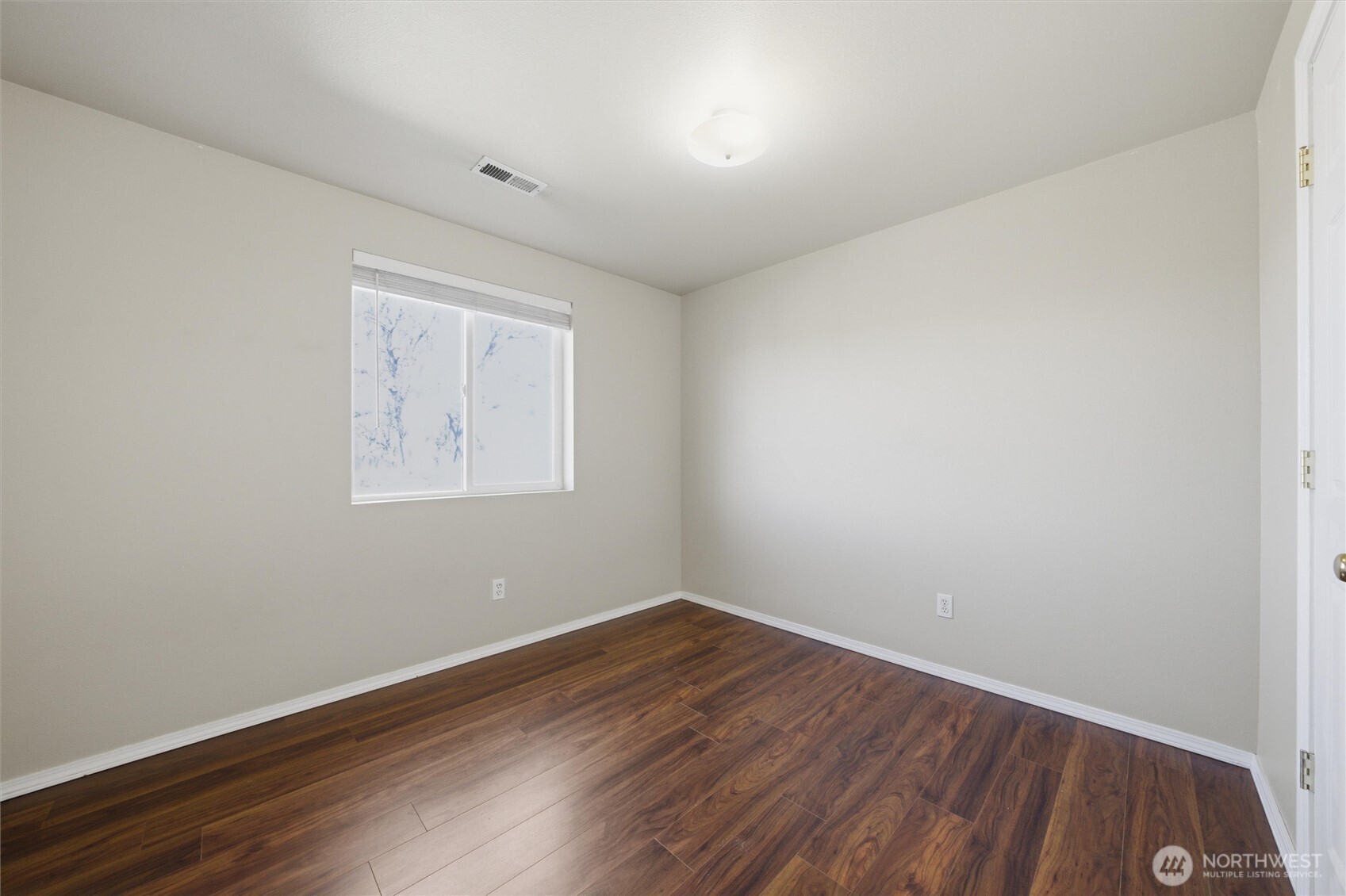 1705 SE Market Street , College Place, WA 99324