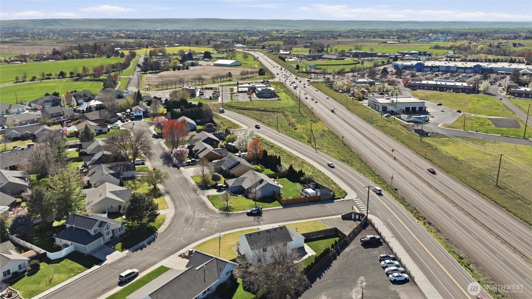 1705 SE Market Street , College Place, WA 99324