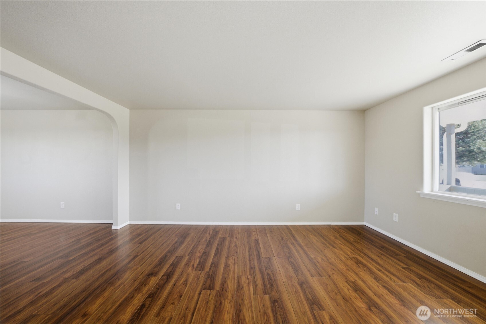 1705 SE Market Street , College Place, WA 99324