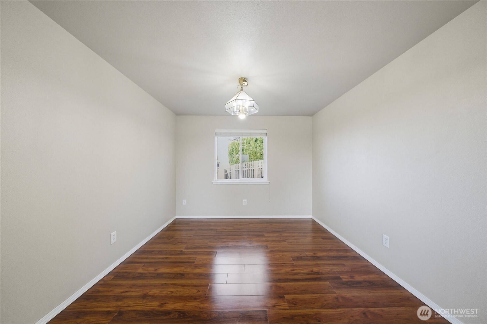 1705 SE Market Street , College Place, WA 99324