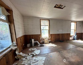 193 Golden Road , Oroville, WA 98844