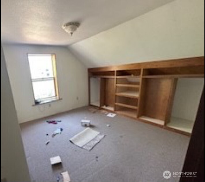 193 Golden Road , Oroville, WA 98844