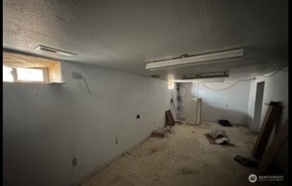 193 Golden Road , Oroville, WA 98844