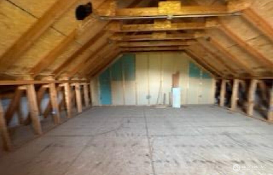 193 Golden Road , Oroville, WA 98844