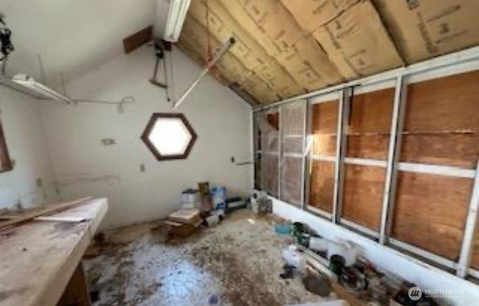 193 Golden Road , Oroville, WA 98844