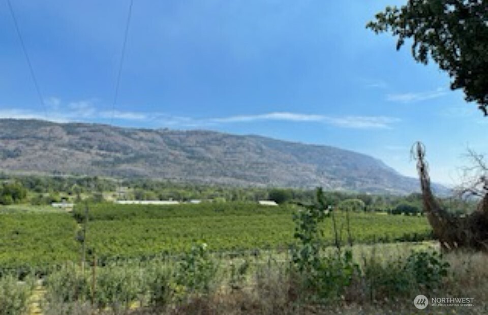 193 Golden Road , Oroville, WA 98844