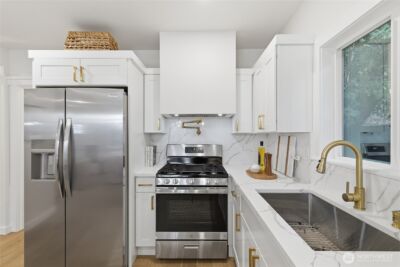 3448 14th Avenue W, Seattle, WA 98119 - Photo 9