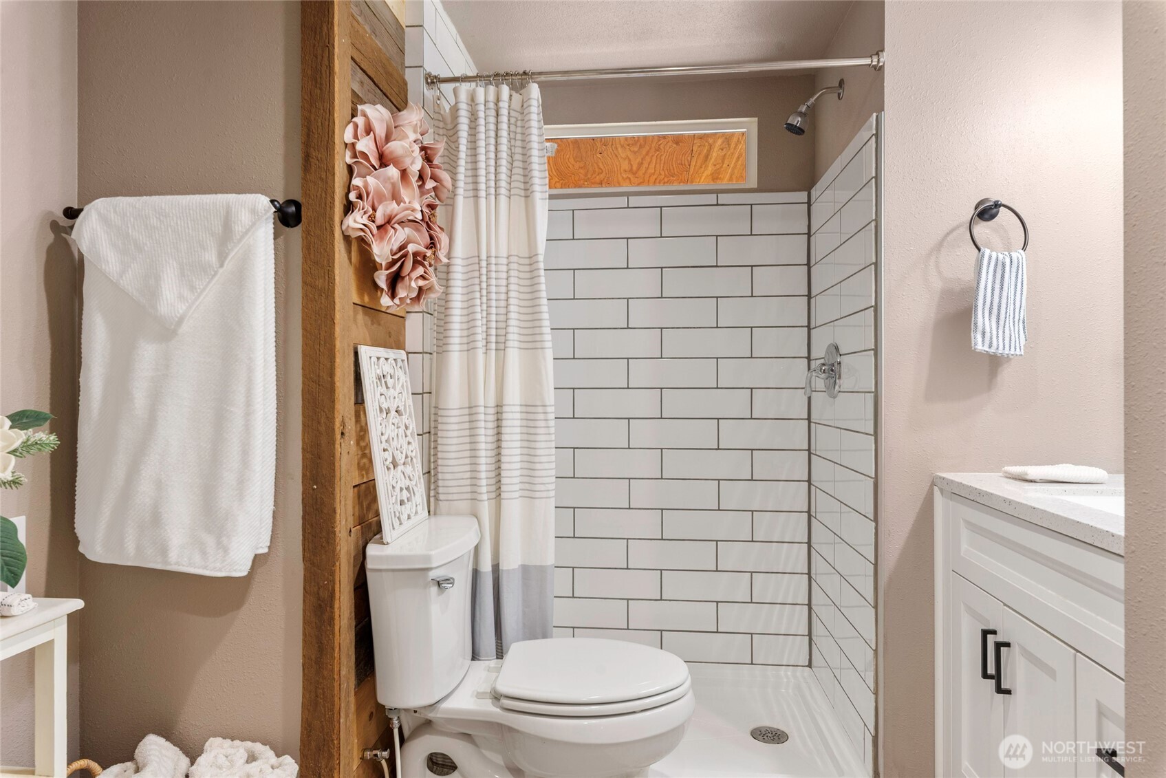 111 Jaybird Lane , Brinnon, WA 98320