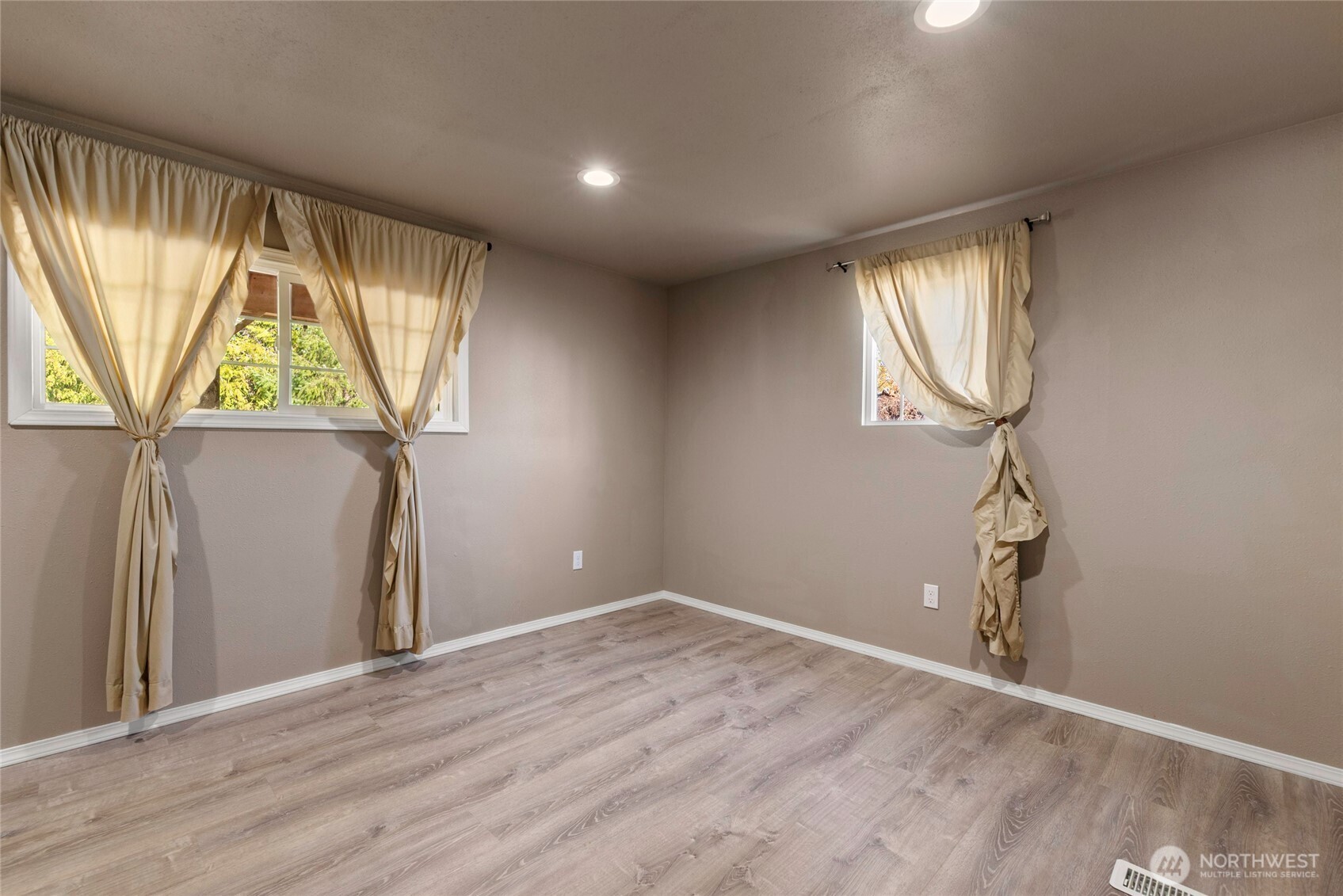 111 Jaybird Lane , Brinnon, WA 98320