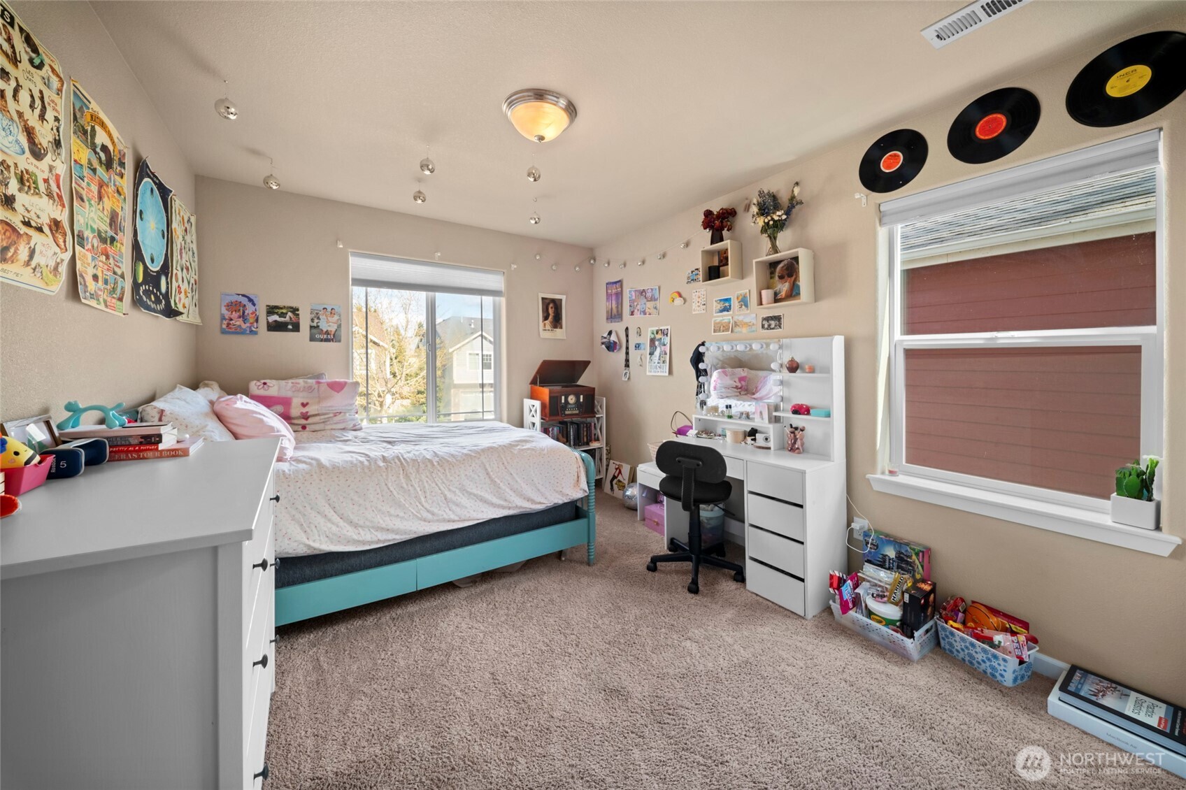 2211 Lakewood Drive SE, Olympia, WA 98501