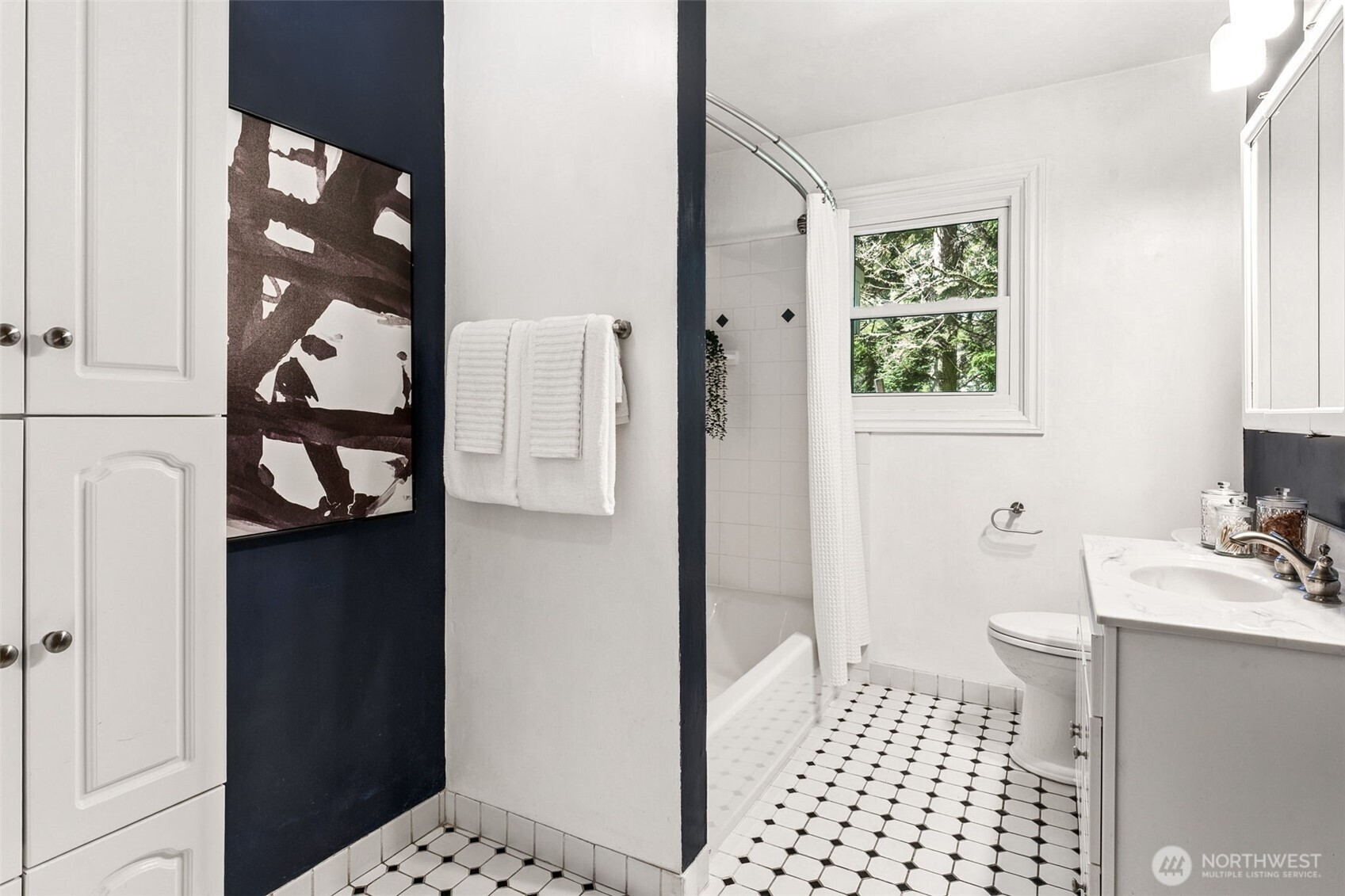 19635 4th Avenue S, Des Moines, WA 98148