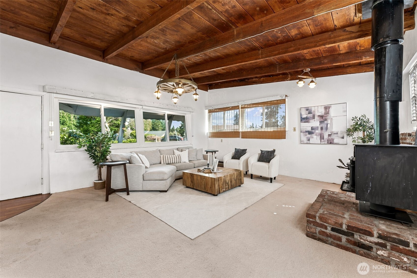 19635 4th Avenue S, Des Moines, WA 98148