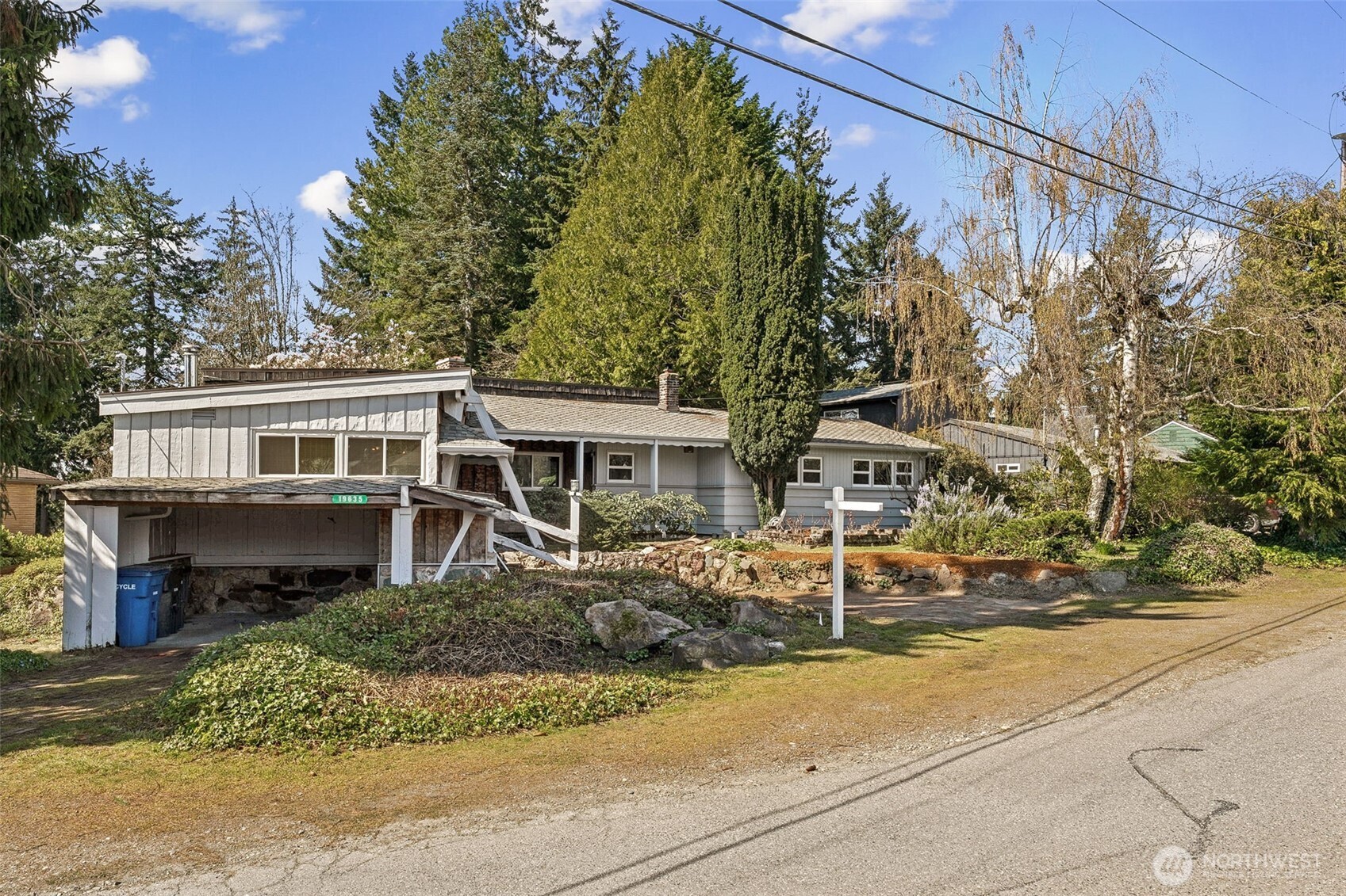 19635 4th Avenue S, Des Moines, WA 98148