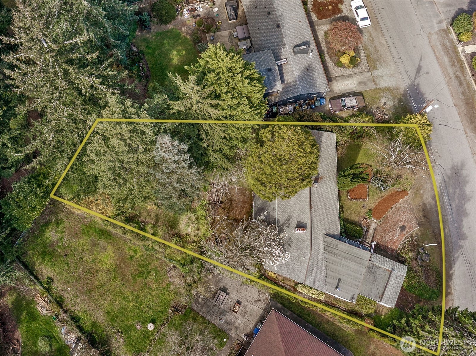 19635 4th Avenue S, Des Moines, WA 98148