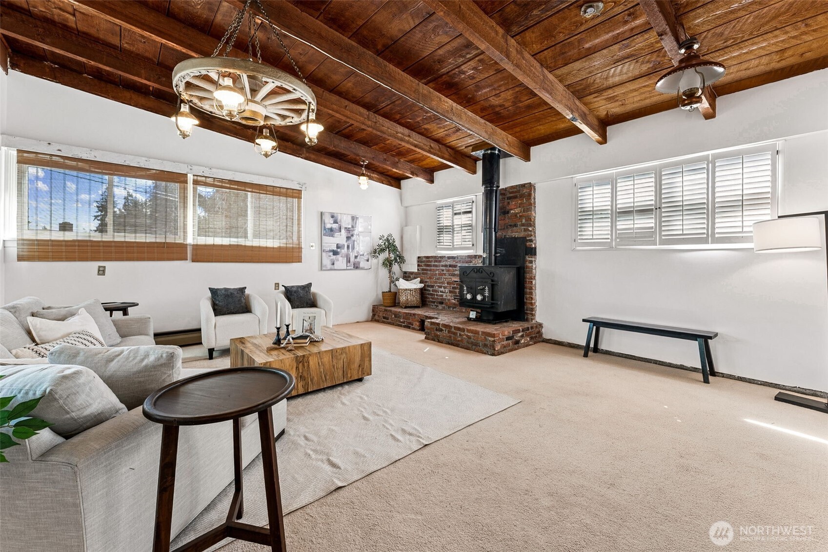 19635 4th Avenue S, Des Moines, WA 98148