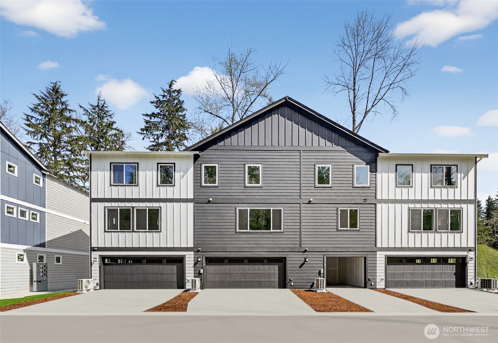 32366 Vine Avenue SE, Black Diamond, WA 98010