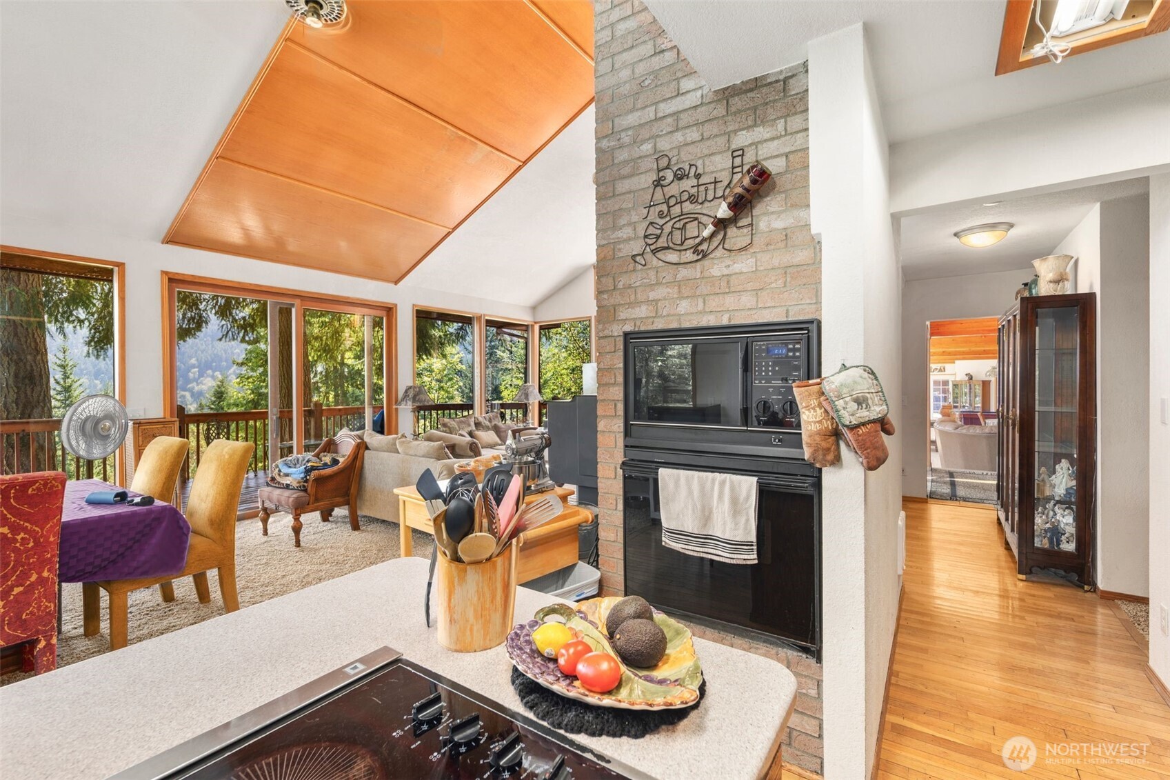 428 Eagle Ridge Road , Port Angeles, WA 98363