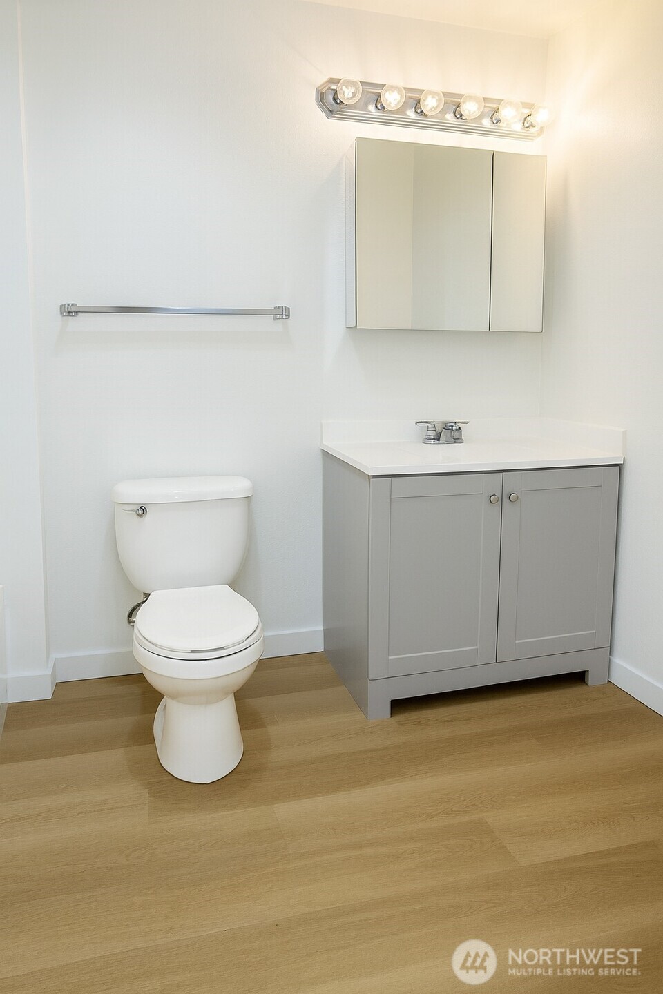 201 2nd Place SE, Pacific, WA 98047