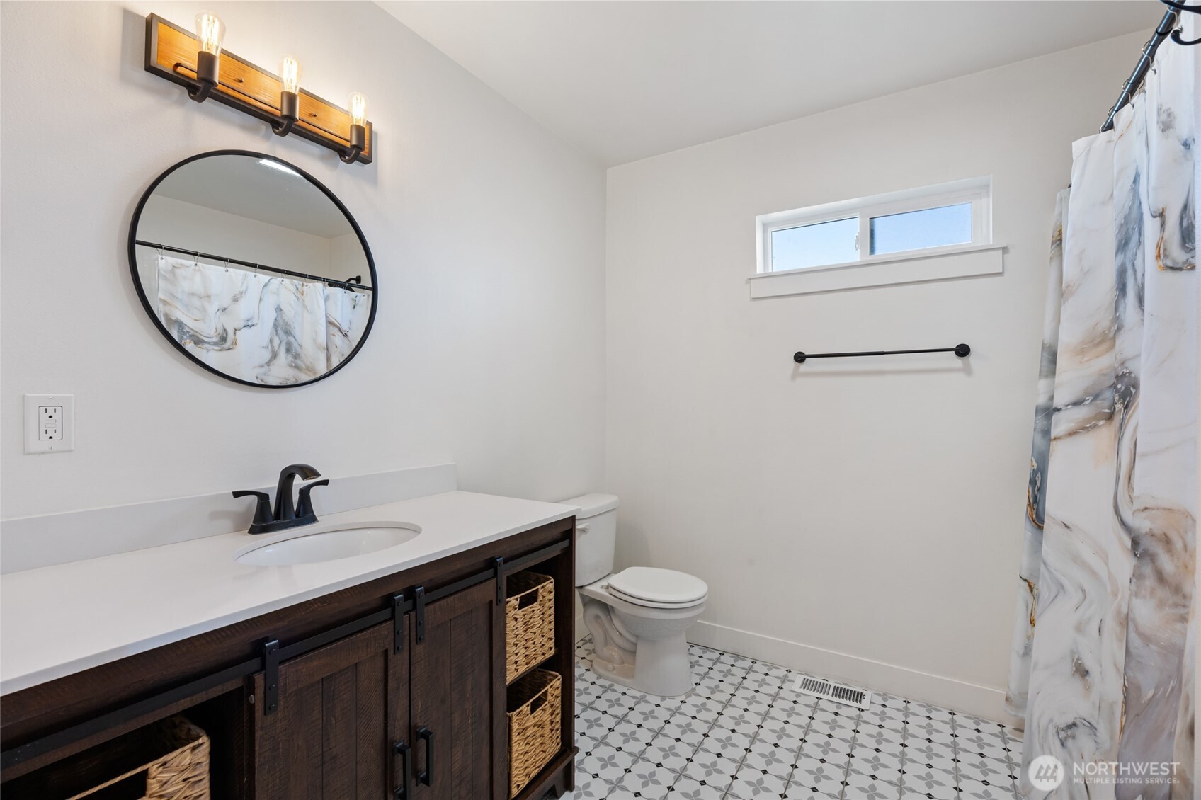 3063 Conarty Road , Malaga, WA 98828