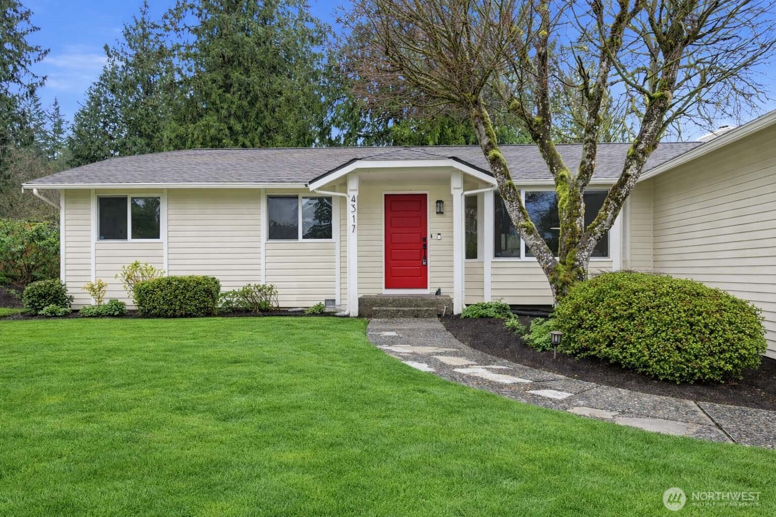 4317 209th Ave NE, Sammamish, WA 98074