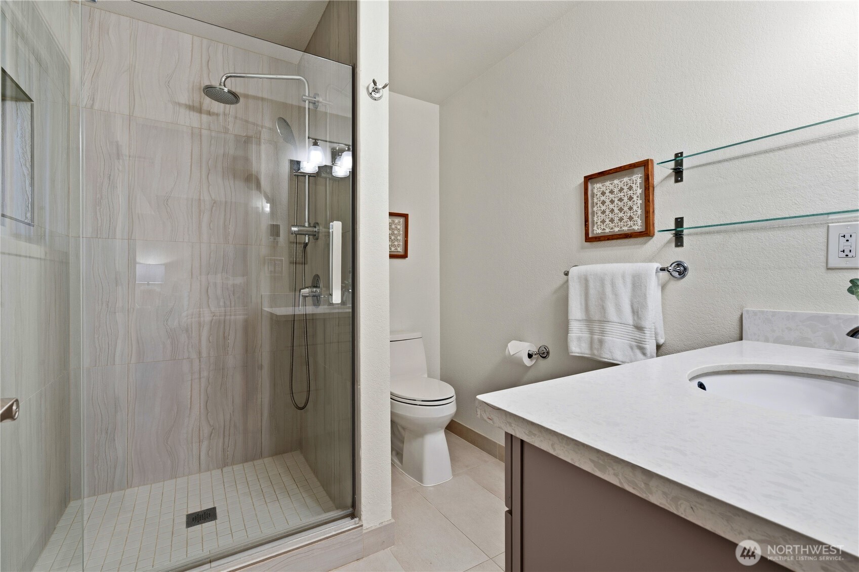 4317 209th Ave NE, Sammamish, WA 98074