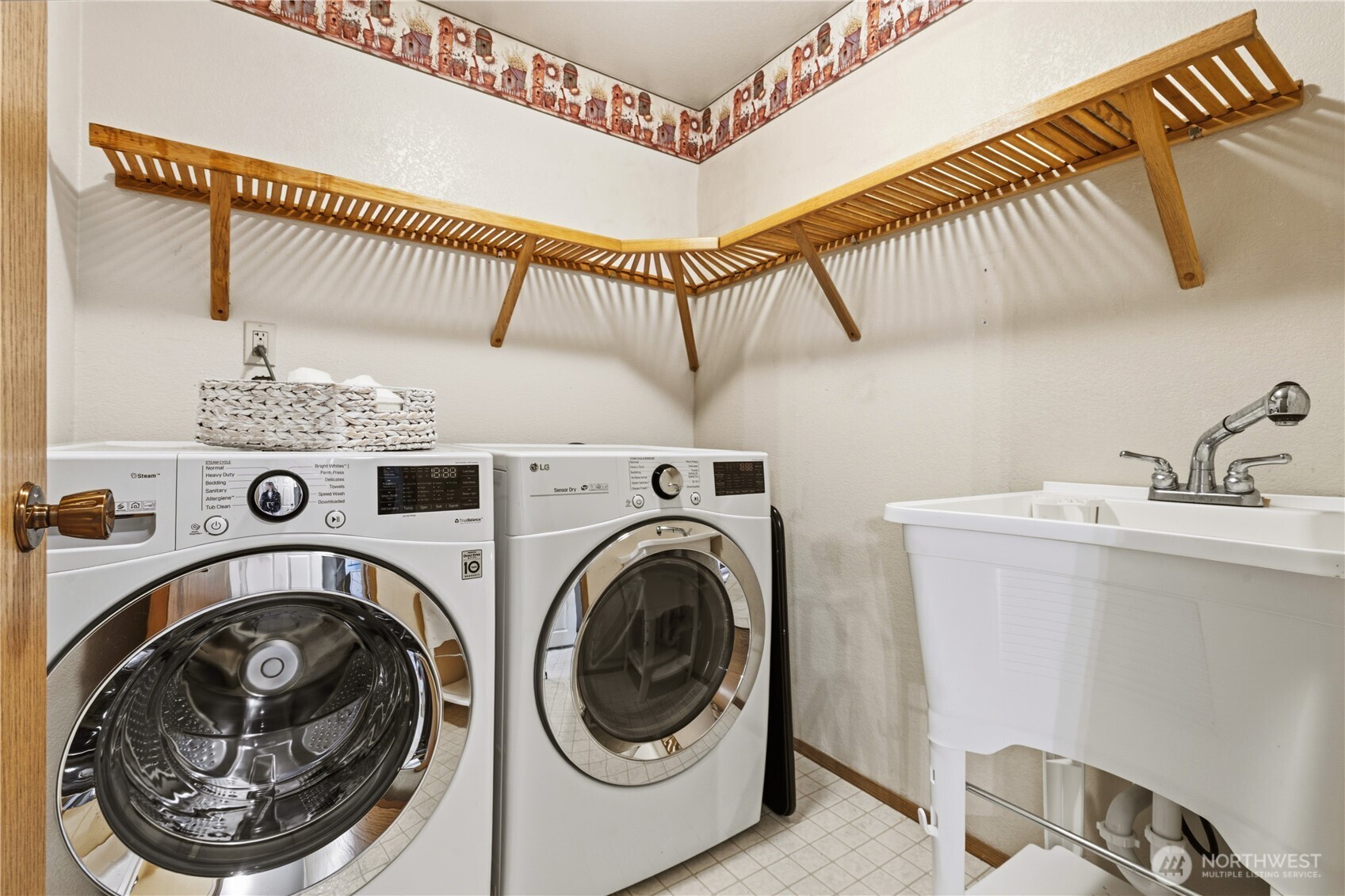 4317 209th Ave NE, Sammamish, WA 98074