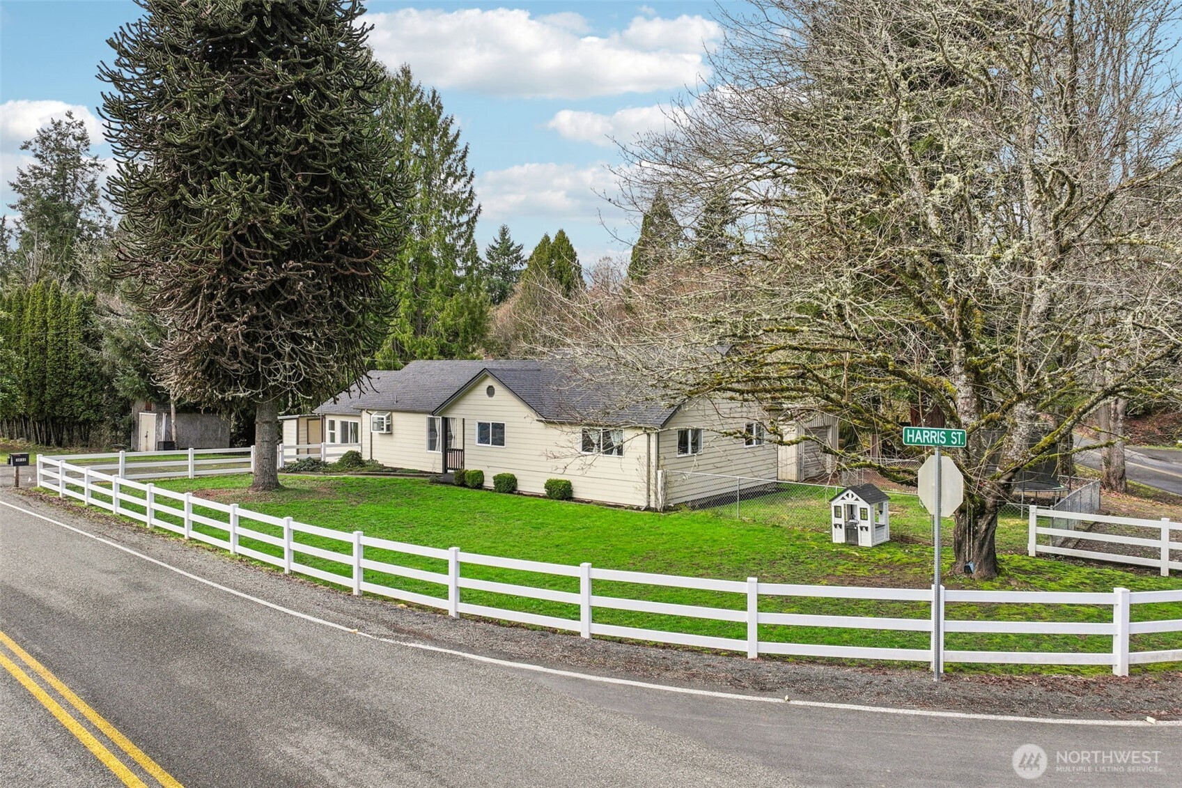 3031 Allen Street , Kelso, WA 98626