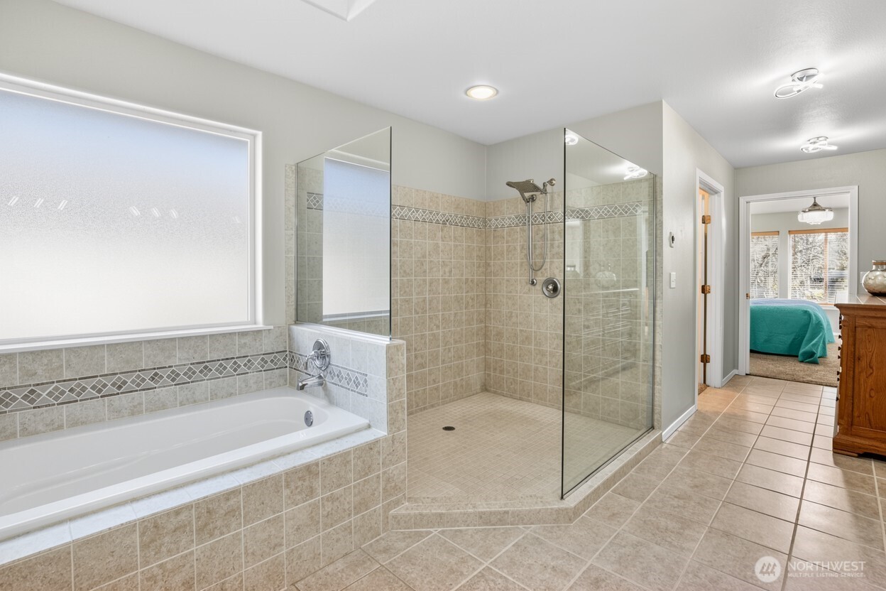 650 Skamokawa Court SE, Ocean Shores, WA 98569