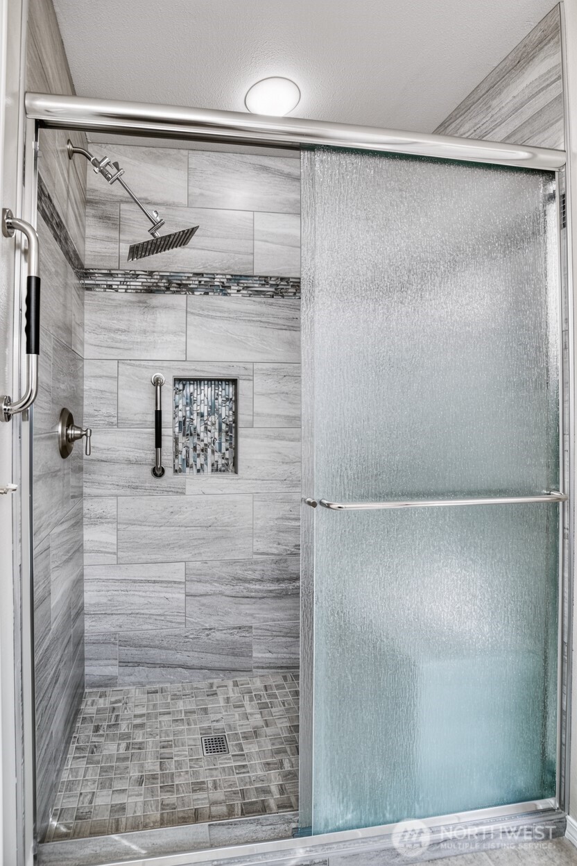 650 Skamokawa Court SE, Ocean Shores, WA 98569