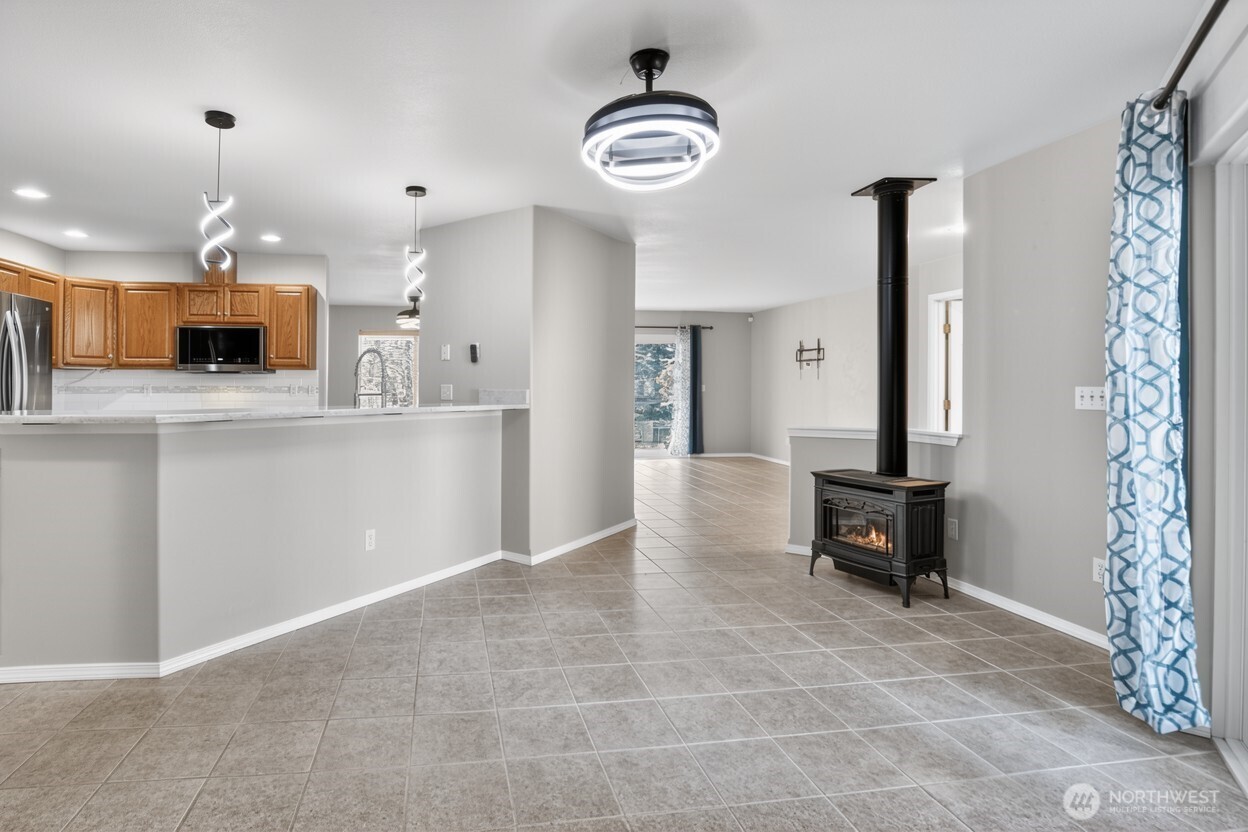 650 Skamokawa Court SE, Ocean Shores, WA 98569