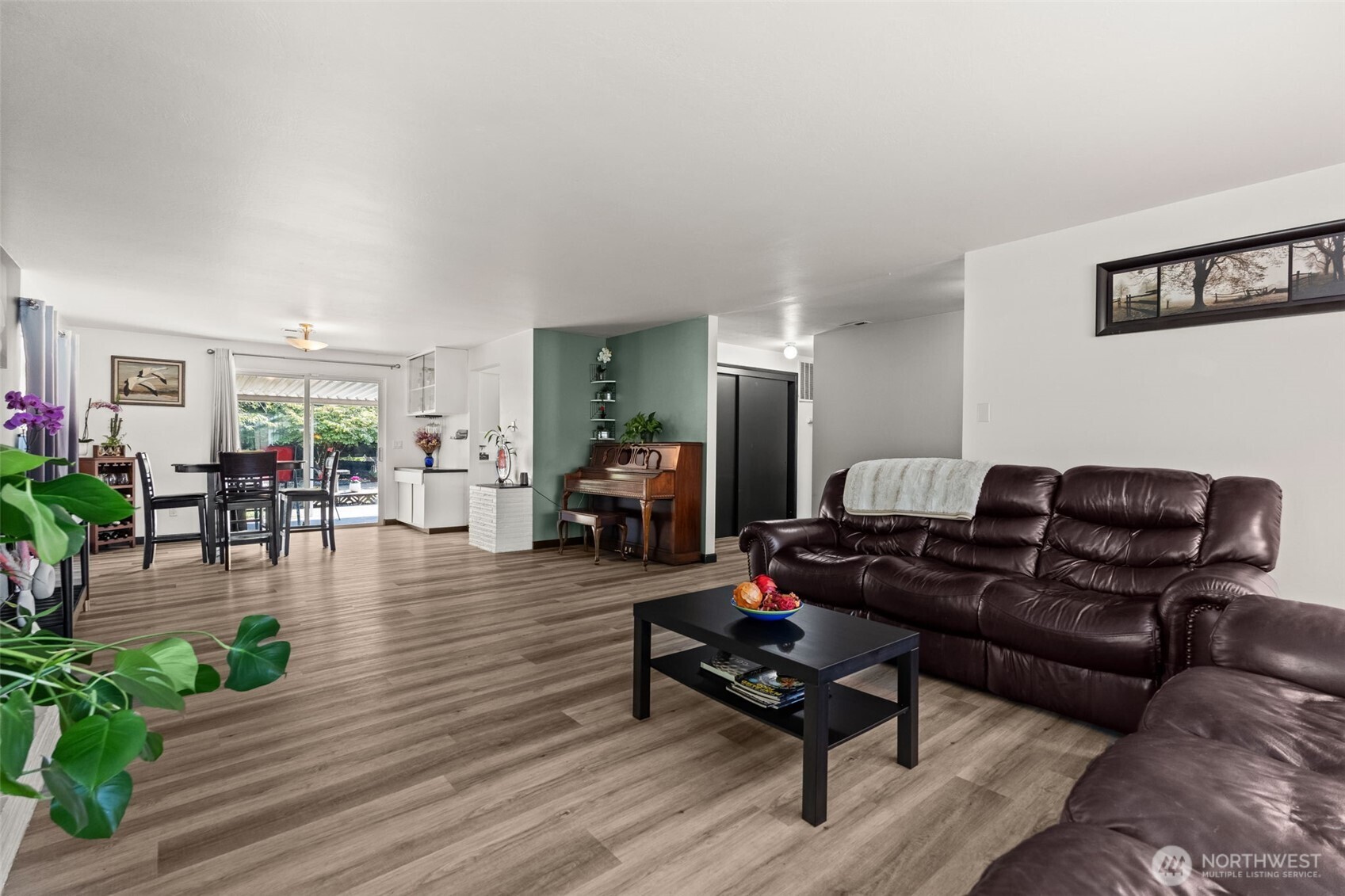 343 4th Street SE, Puyallup, WA 98372