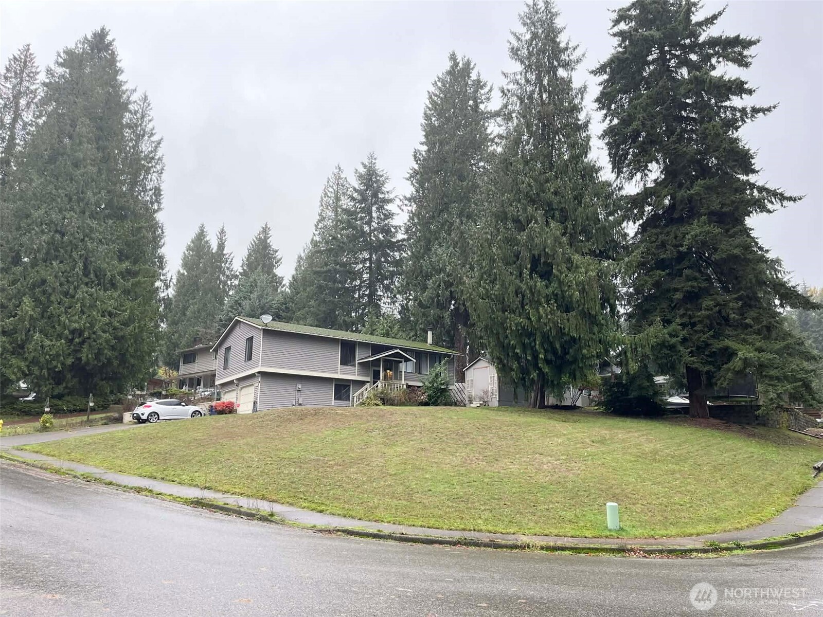 156 S 358th Street , Federal Way, WA 98003