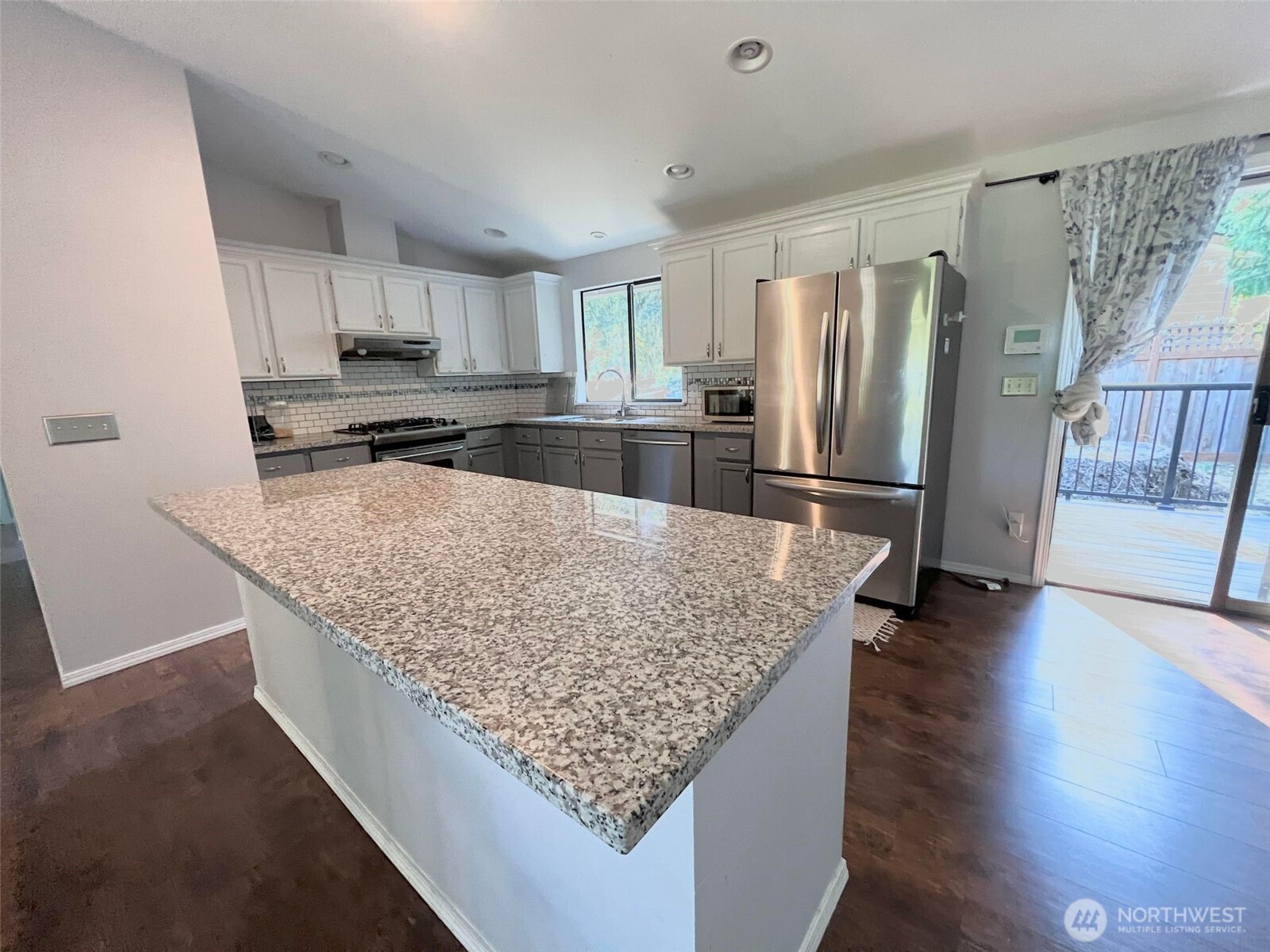 156 S 358th Street , Federal Way, WA 98003