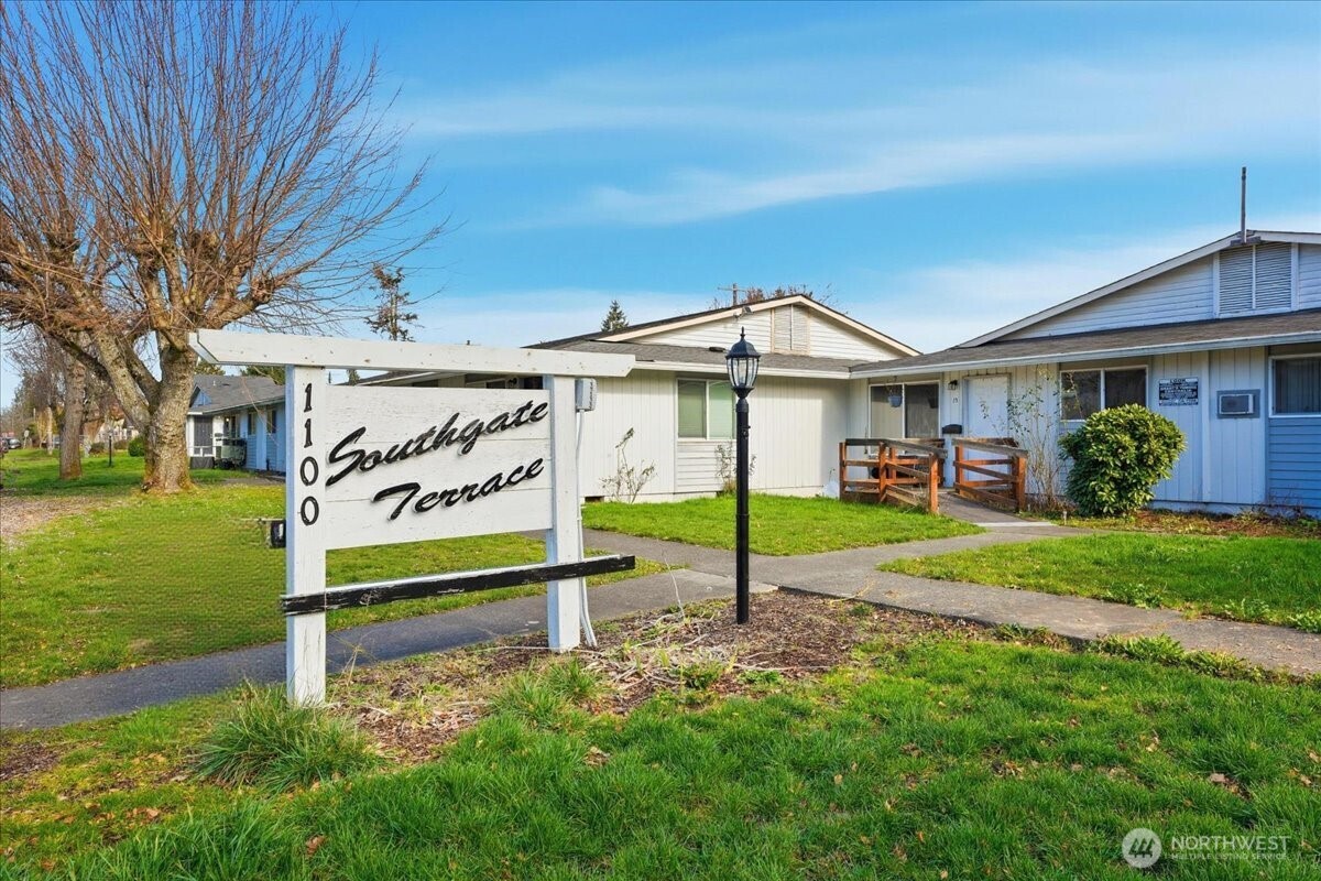 1100 S Pearl Street , Centralia, WA 98531