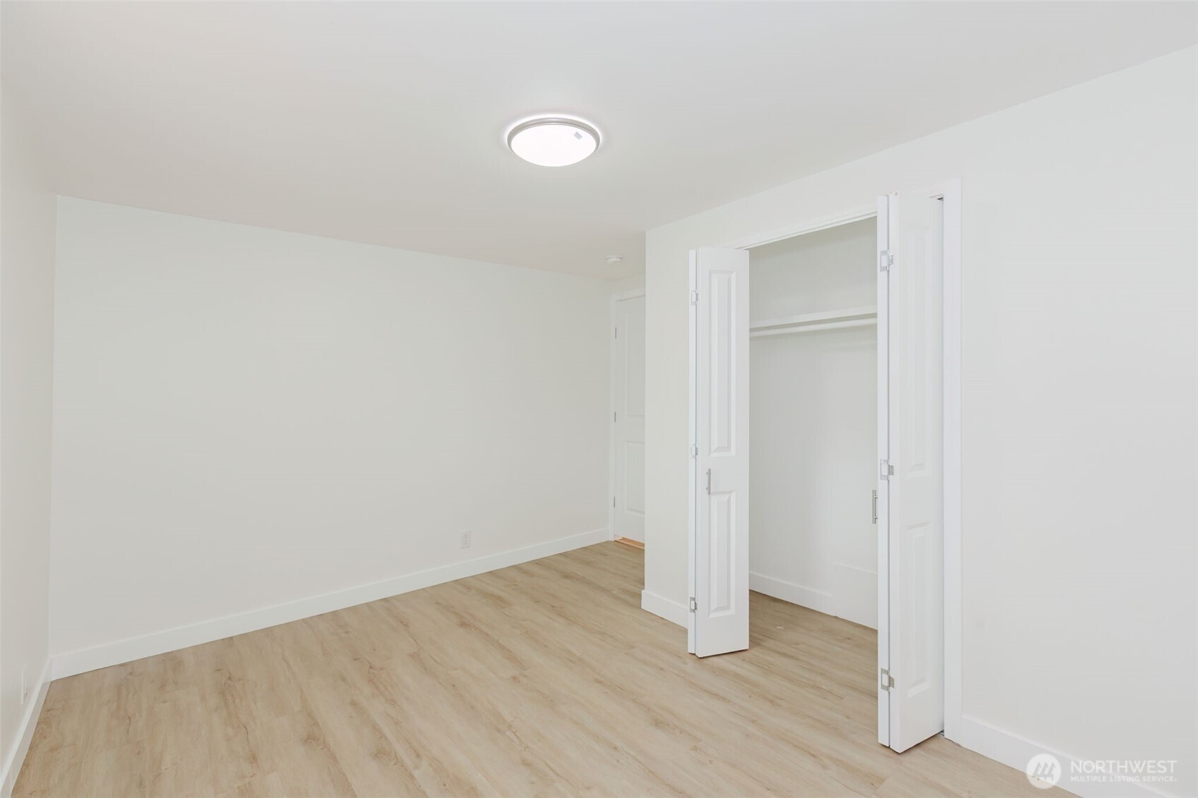 6897 Capricorn Lane NE, Bremerton, WA 98311