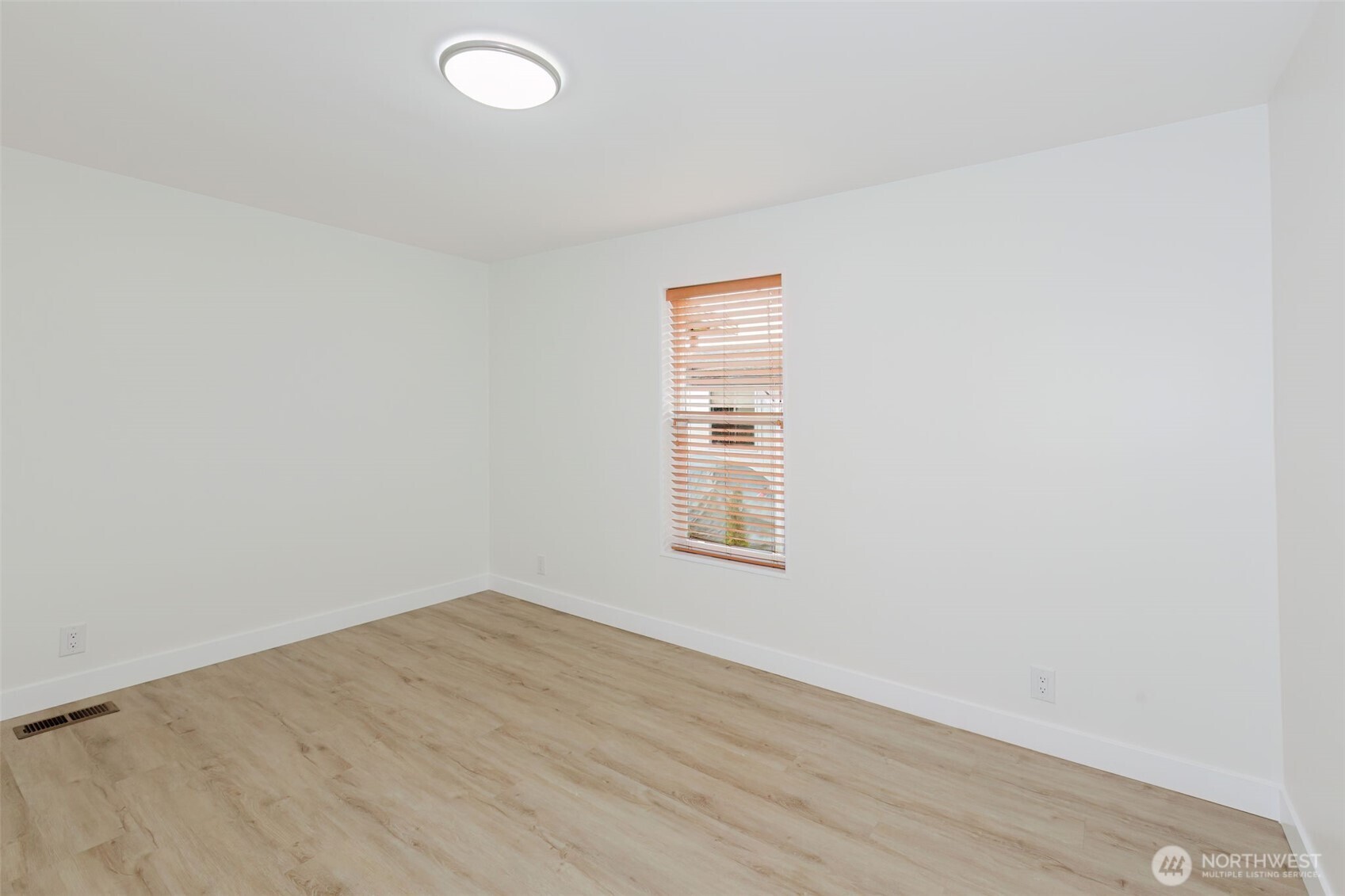 6897 Capricorn Lane NE, Bremerton, WA 98311